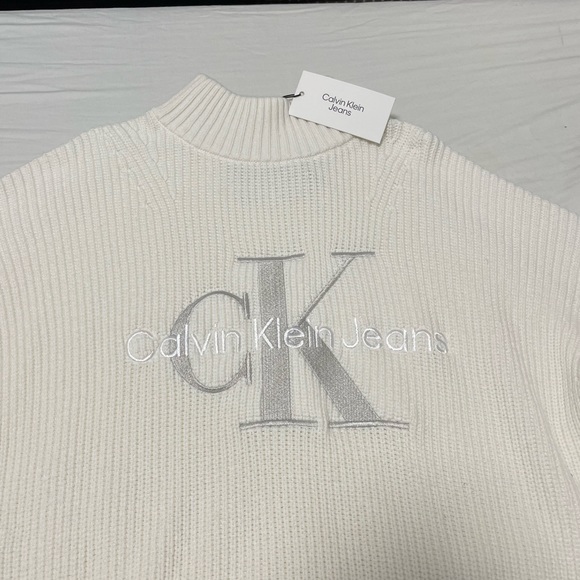 ☀️Host Pick 🌟 Calvin Klein Funnel Neck Jumper - Picture 5 of 8